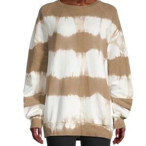 SER.O.YA
Nick Tie-Dye Oversized Sweatshirt